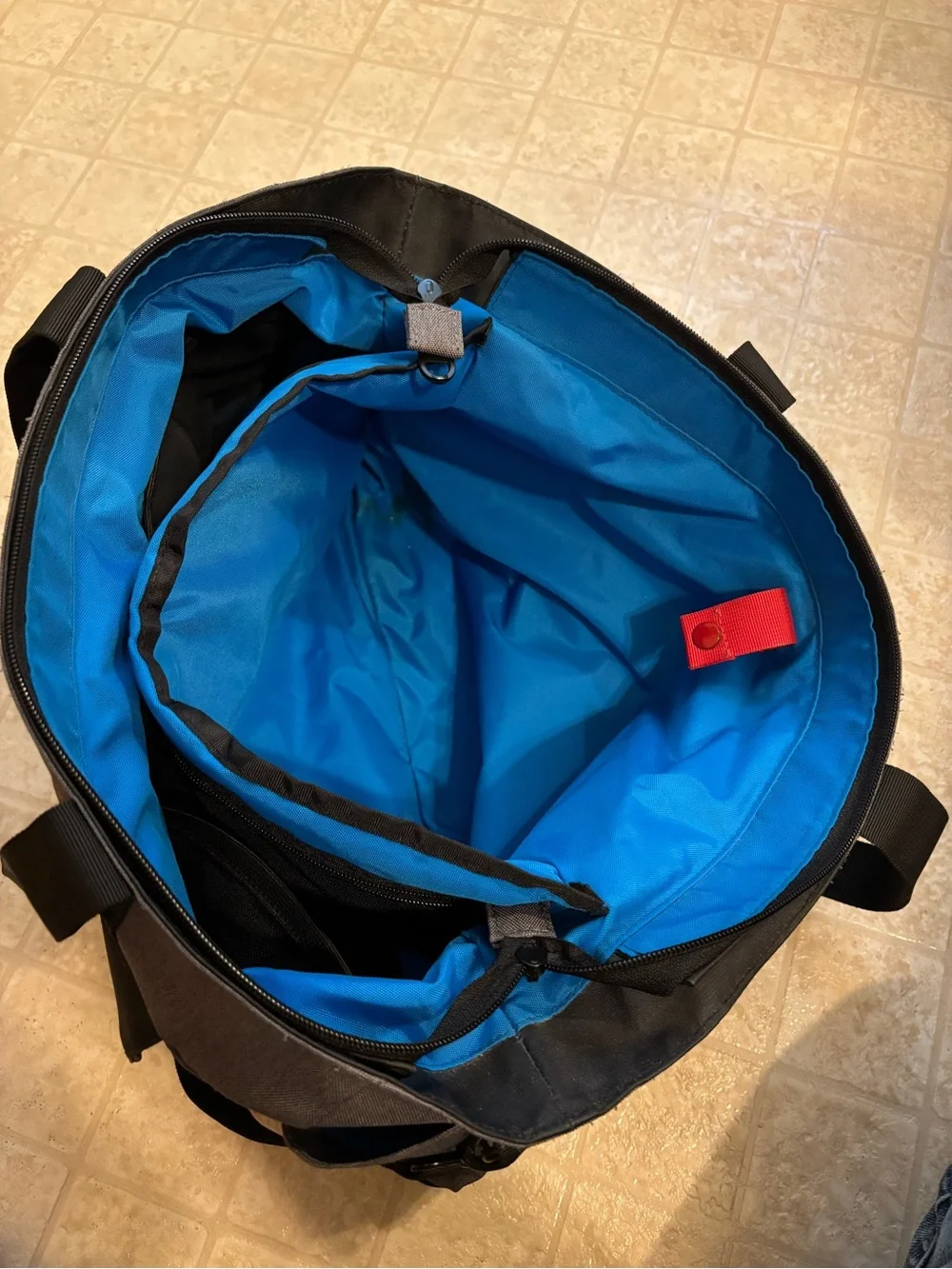 Betabrand Commuter Laptop Gray Black Messenger Bag with Blue Interior
